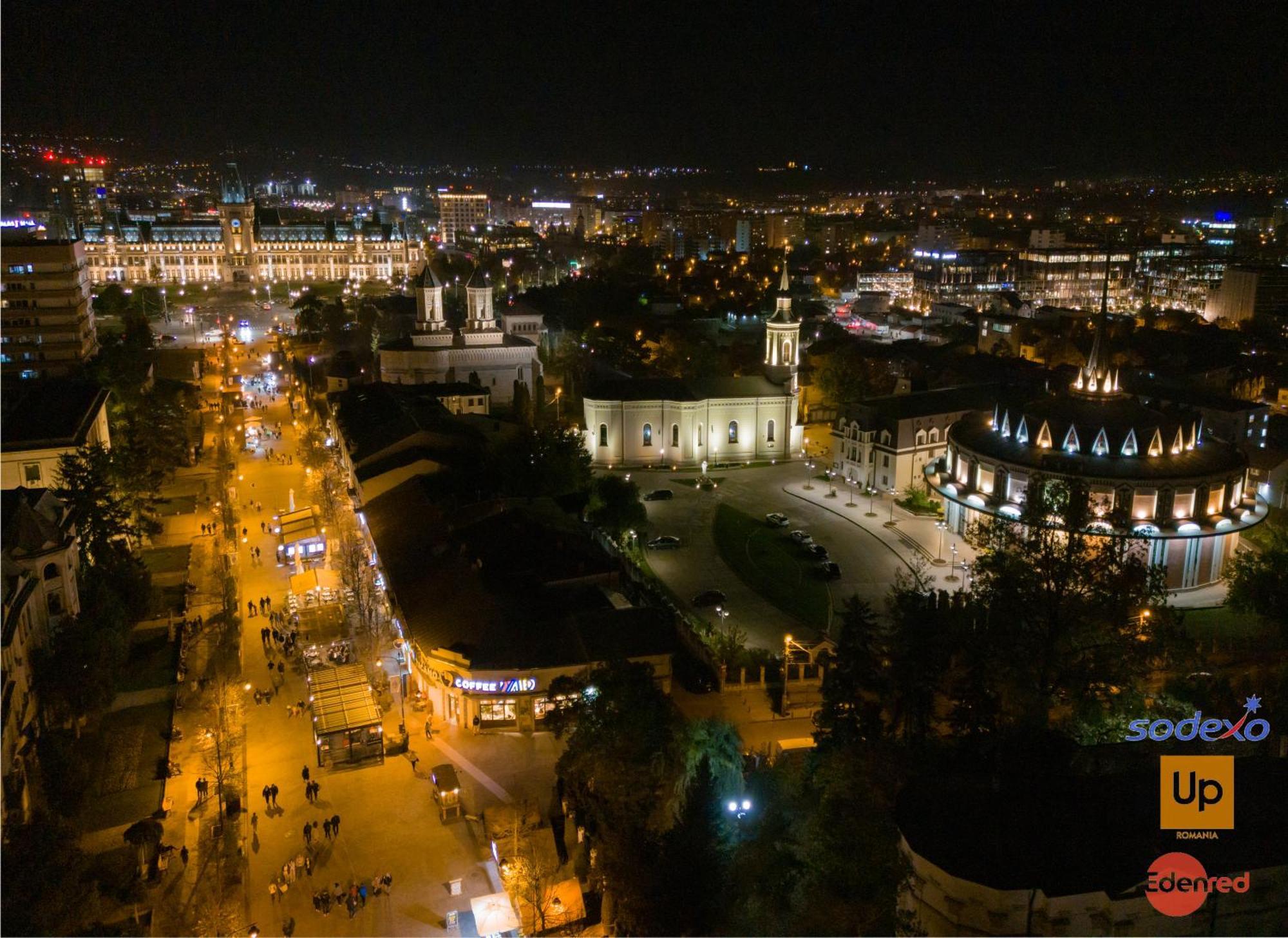 Amada City Center Jászvásár Kültér fotó